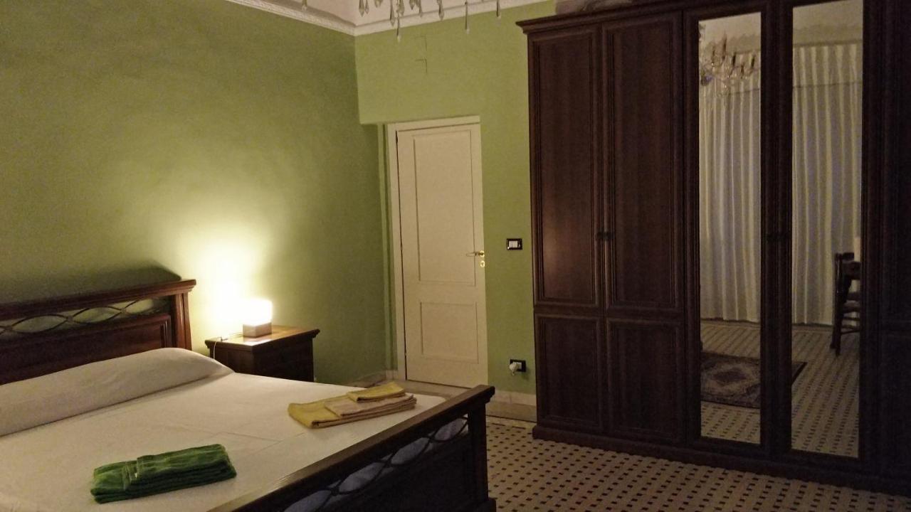 Adriano'S House Catania Cathedral First Floor Apartment Exterior foto